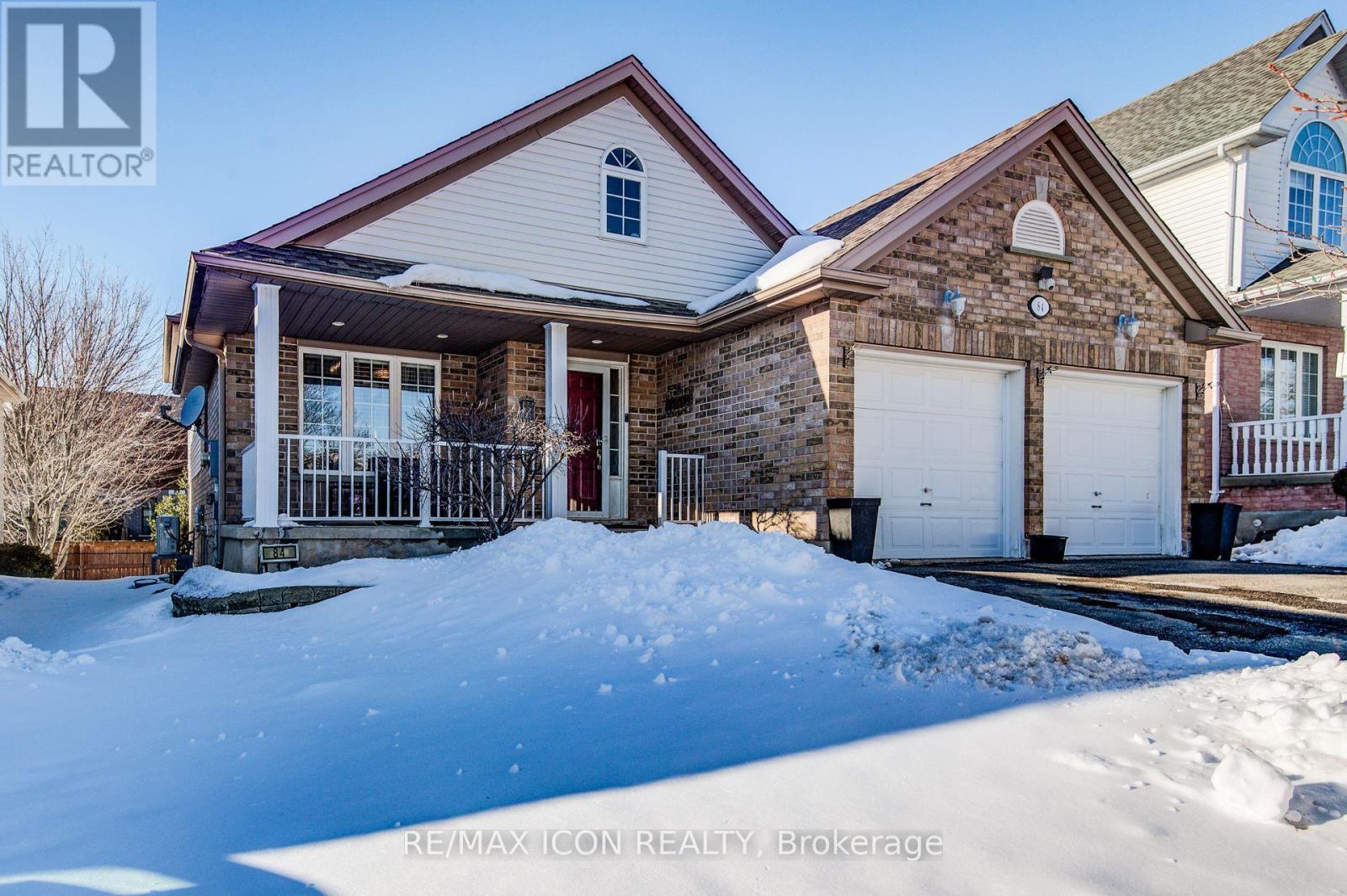 84 Endeavour Drive, Cambridge, Ontario  N3C 4C2 - Photo 2 - X12826978