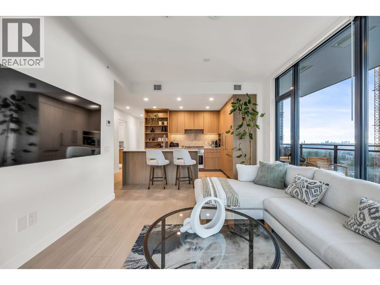 1705 626 Claremont Street, Coquitlam, British Columbia  V3J 0T1 - Photo 8 - R3098045