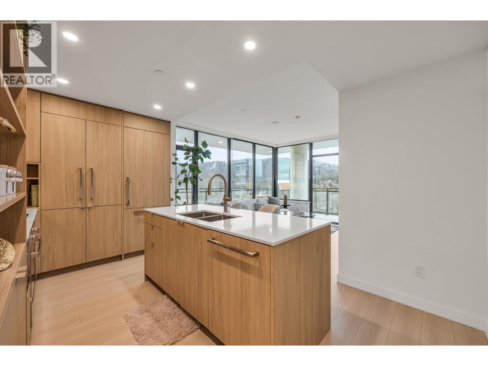 1705 626 Claremont Street, Coquitlam, British Columbia  V3J 0T1 - Photo 5 - R3098045