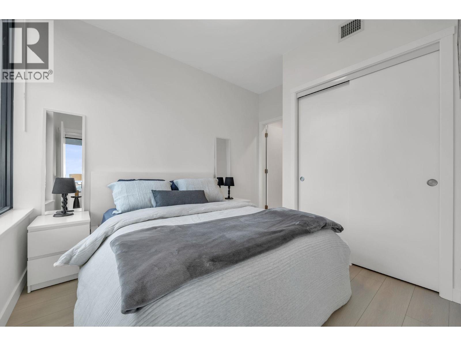 1705 626 Claremont Street, Coquitlam, British Columbia  V3J 0T1 - Photo 10 - R3098045