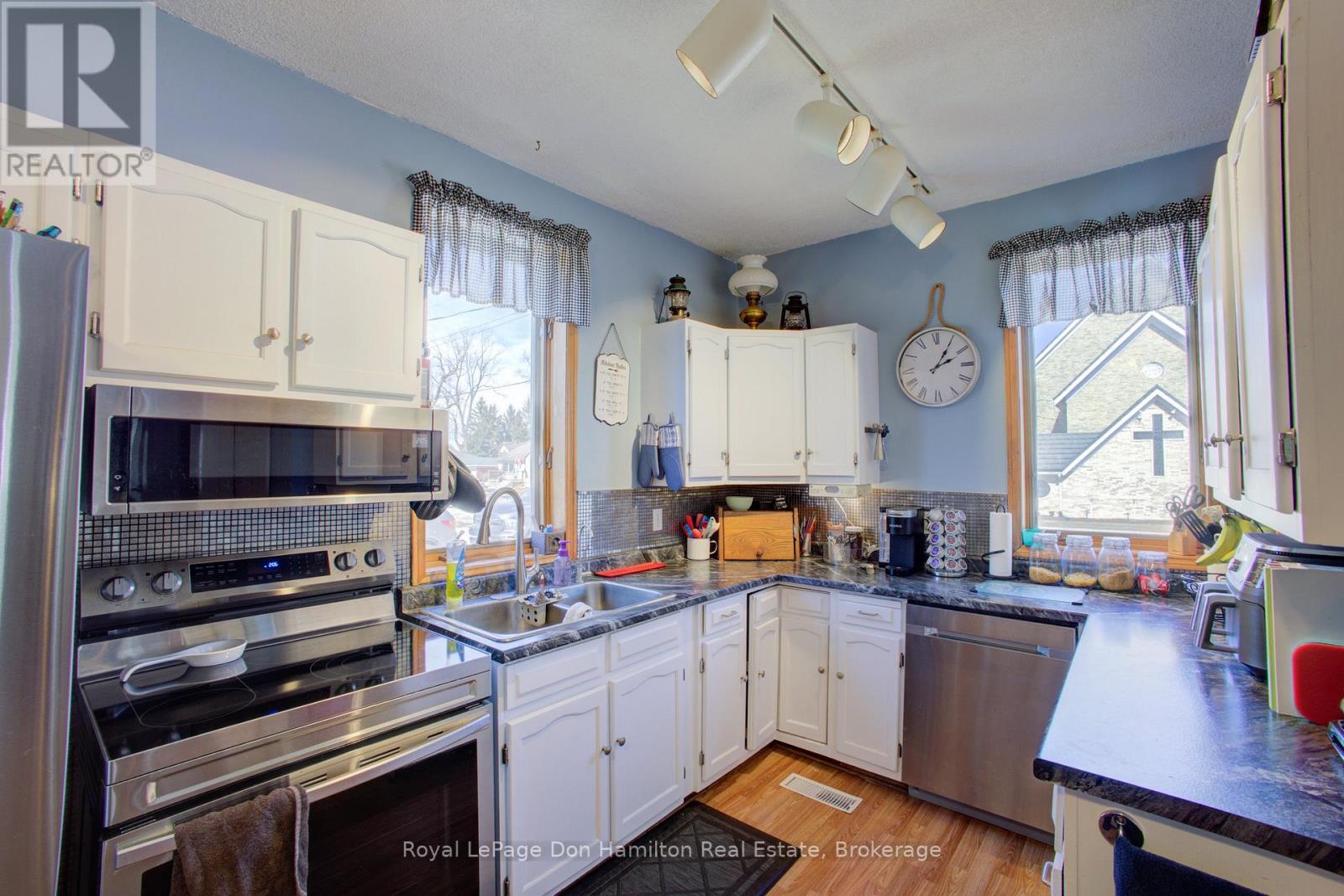 122 King Street, North Perth, Ontario  N0G 1B0 - Photo 12 - X12869212