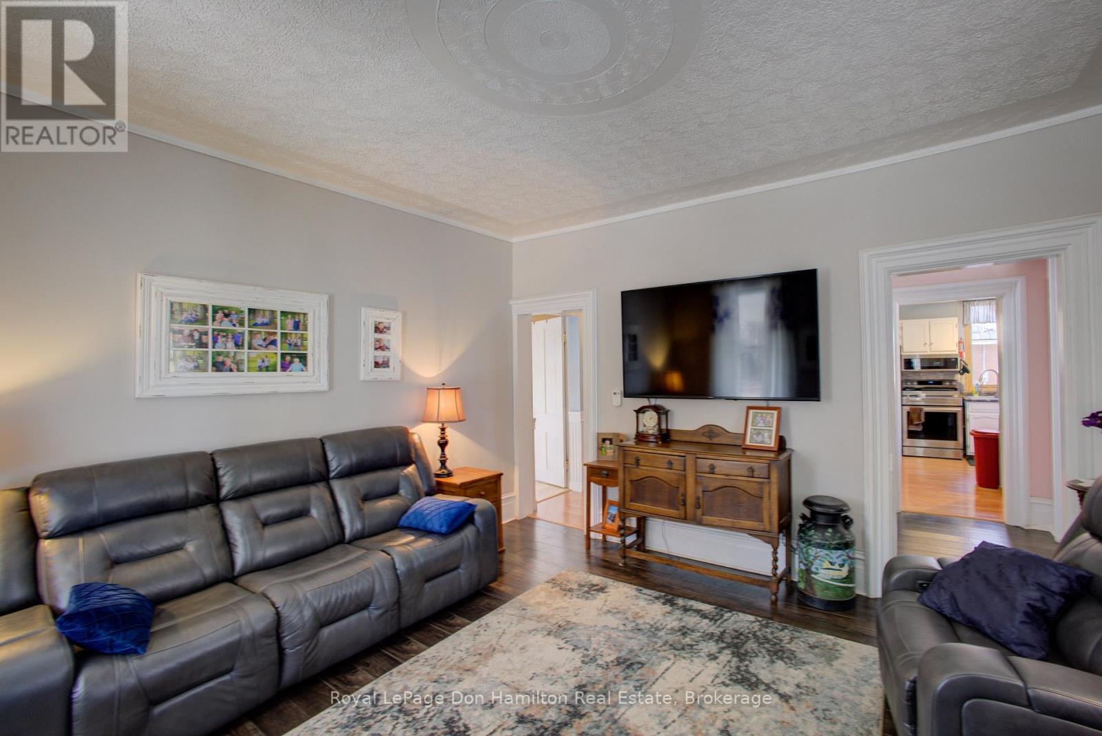 122 King Street, North Perth, Ontario  N0G 1B0 - Photo 7 - X12869212