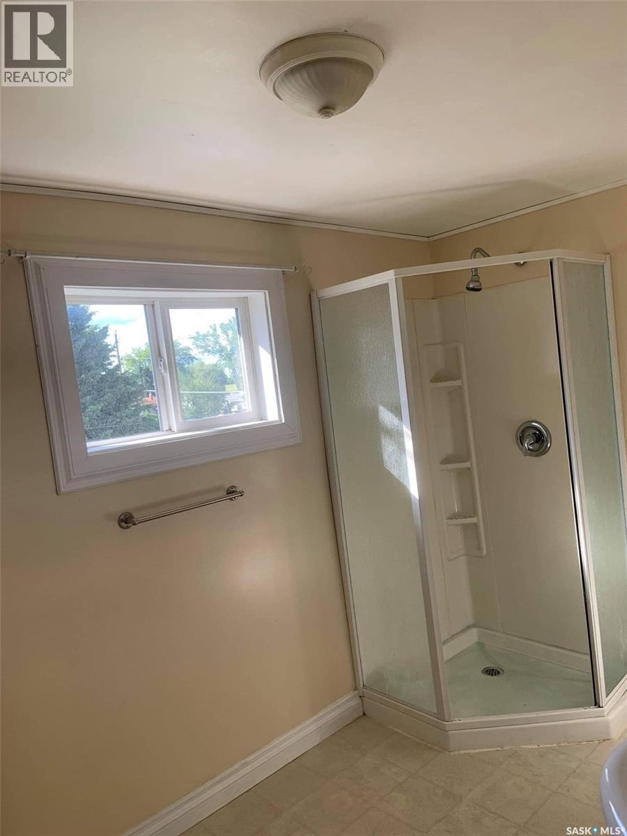 202 1st Avenue Nw, Preeceville, Saskatchewan  S0A 3B0 - Photo 32 - SK030155