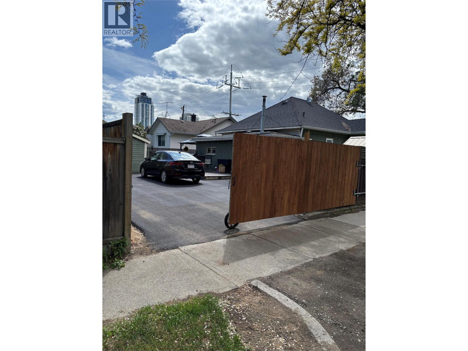 1333 Richter Street, Kelowna, British Columbia  V1Y 2L5 - Photo 13 - 10378653