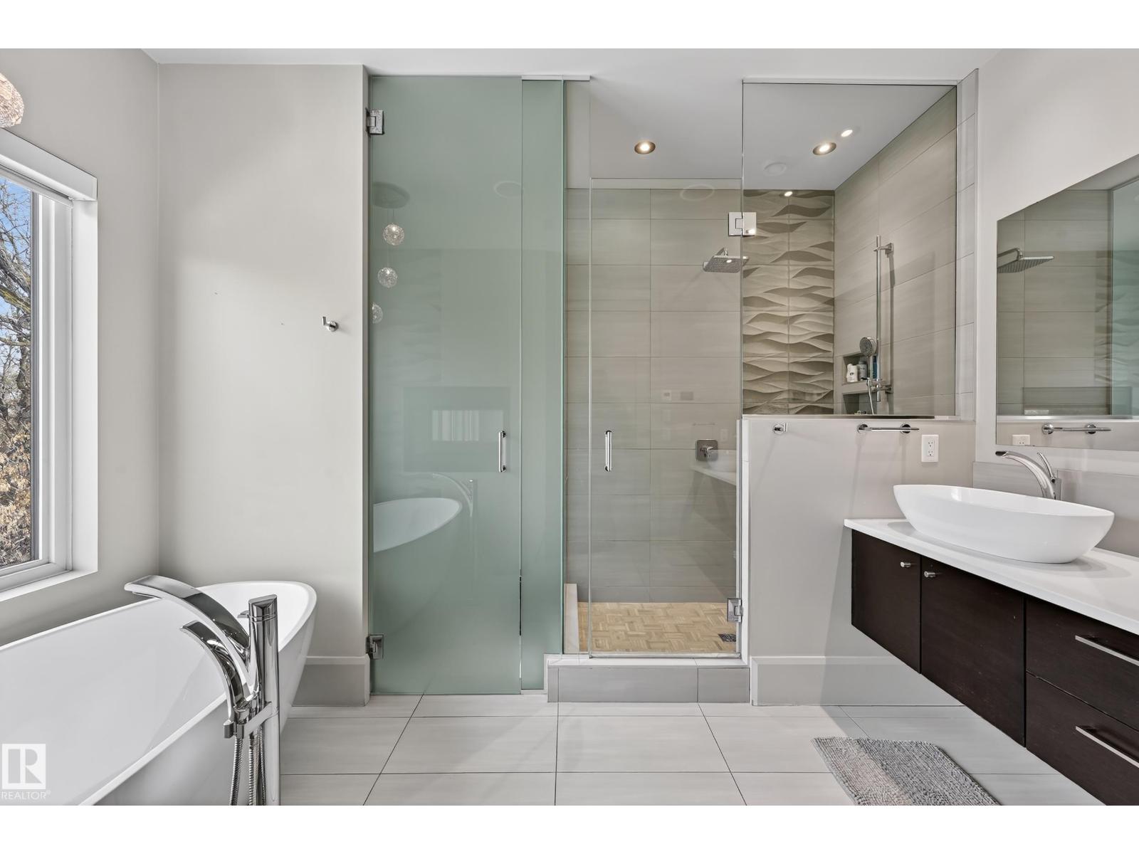 14374 Park Dr Nw, Edmonton, Alberta  T5R 5V2 - Photo 33 - E4476608