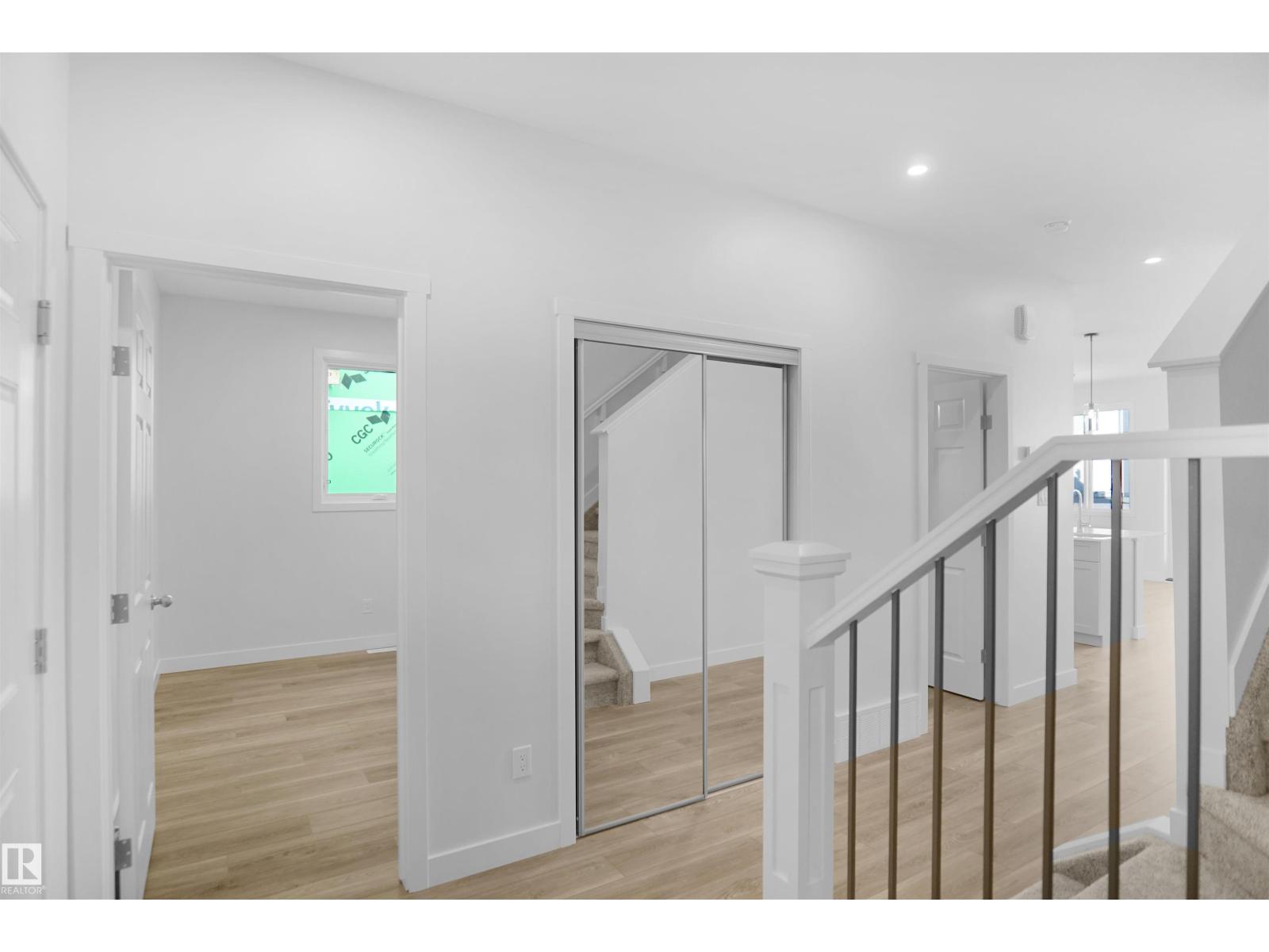 17628 4 St Ne, Edmonton, Alberta  T5Y 4E7 - Photo 3 - E4476816