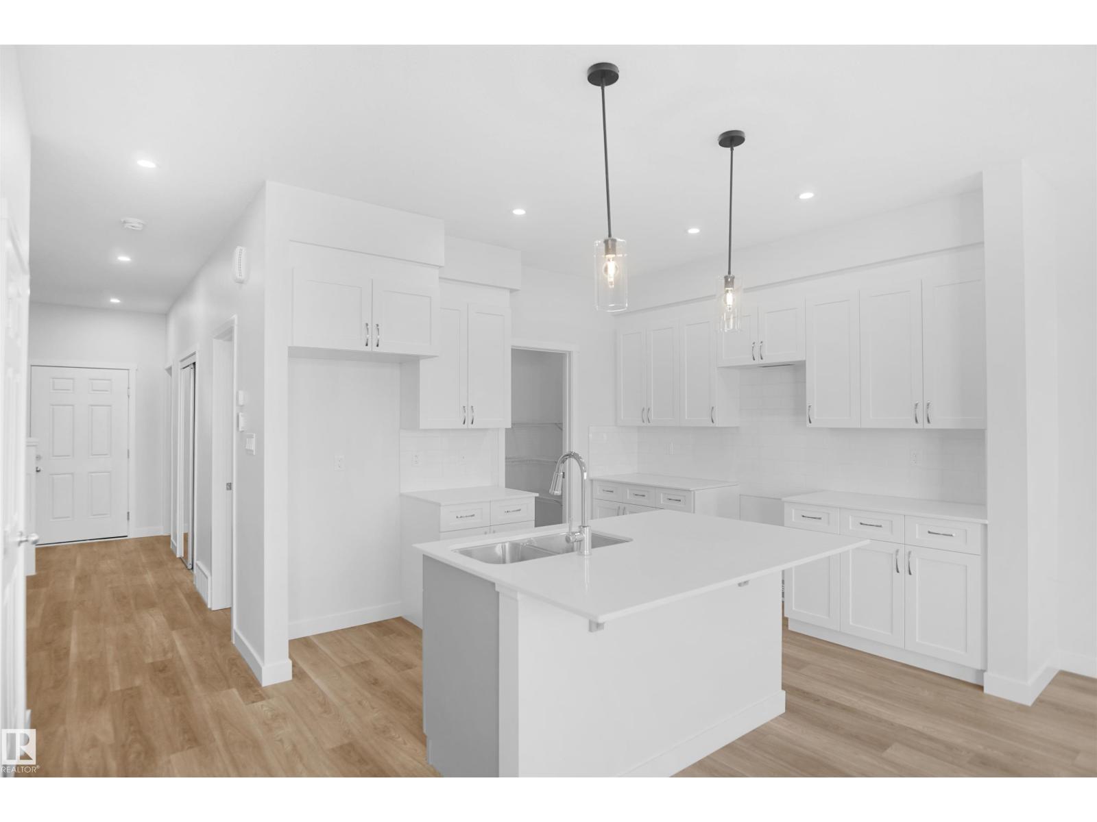 17628 4 St Ne, Edmonton, Alberta  T5Y 4E7 - Photo 12 - E4476816