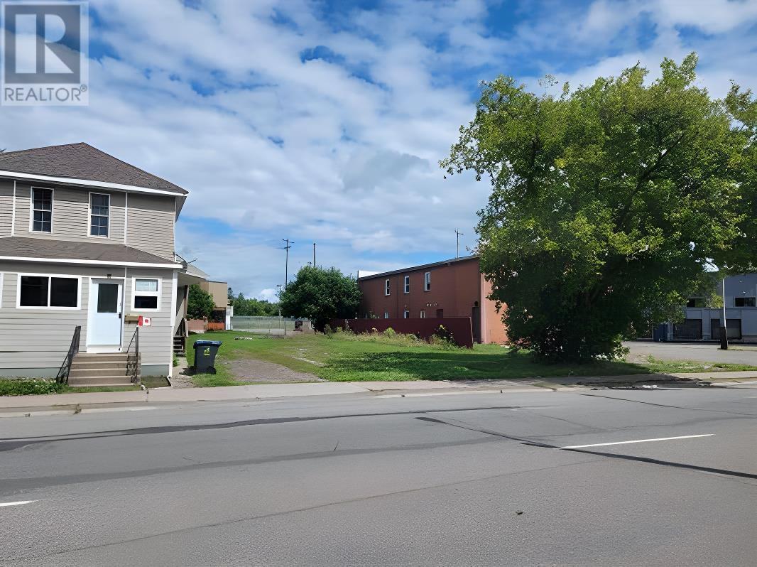 26 Wellington St W, Sault Ste. Marie, Ontario  P6A 1H1 - Photo 3 - SM260457