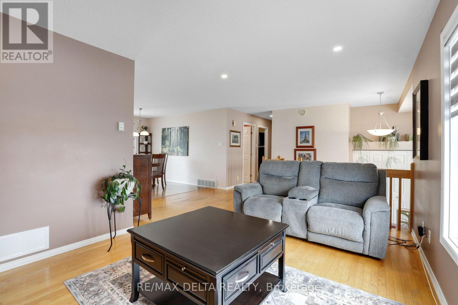 2031 Devine Road, Ottawa, Ontario  K0A 3H0 - Photo 15 - X12869296