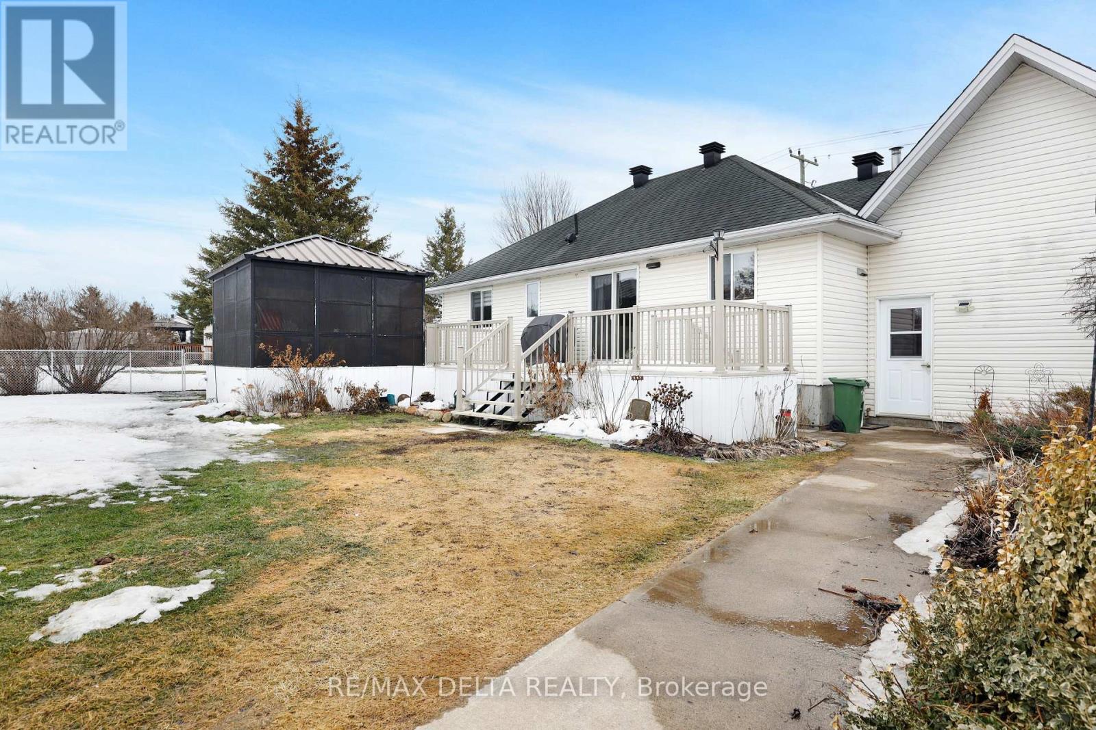 2031 Devine Road, Ottawa, Ontario  K0A 3H0 - Photo 29 - X12869296