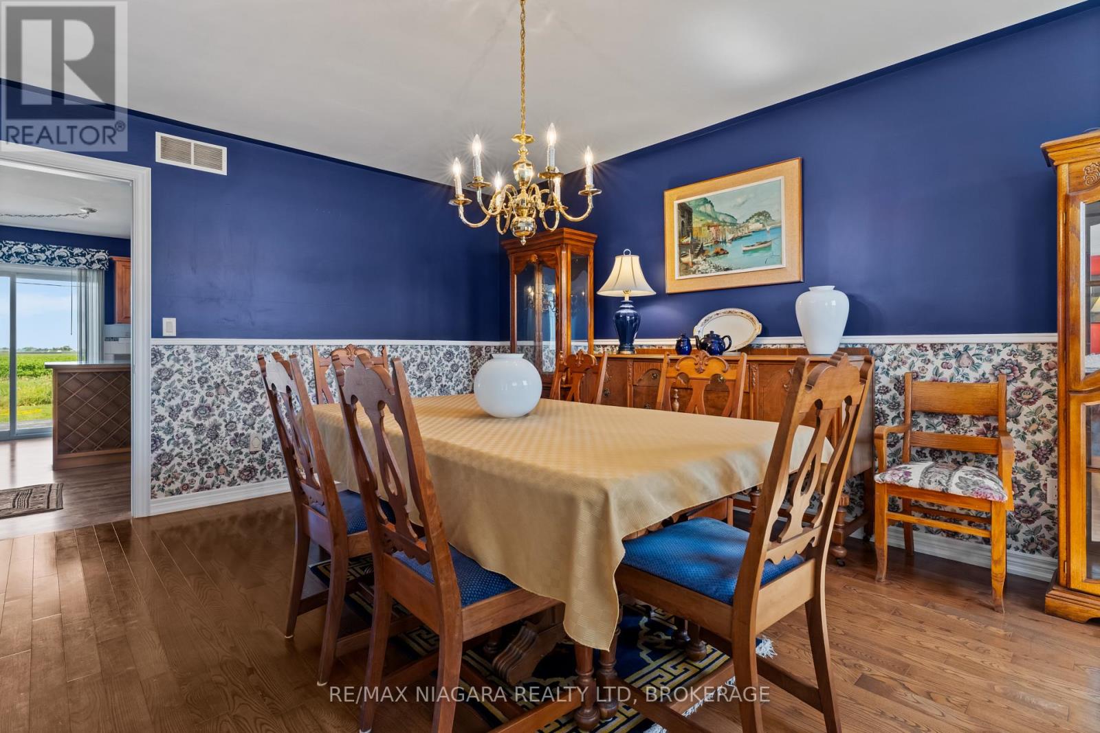 374 Niagara Stone Road, Niagara-On-The-Lake, Ontario  L0S 1J0 - Photo 13 - X12869264