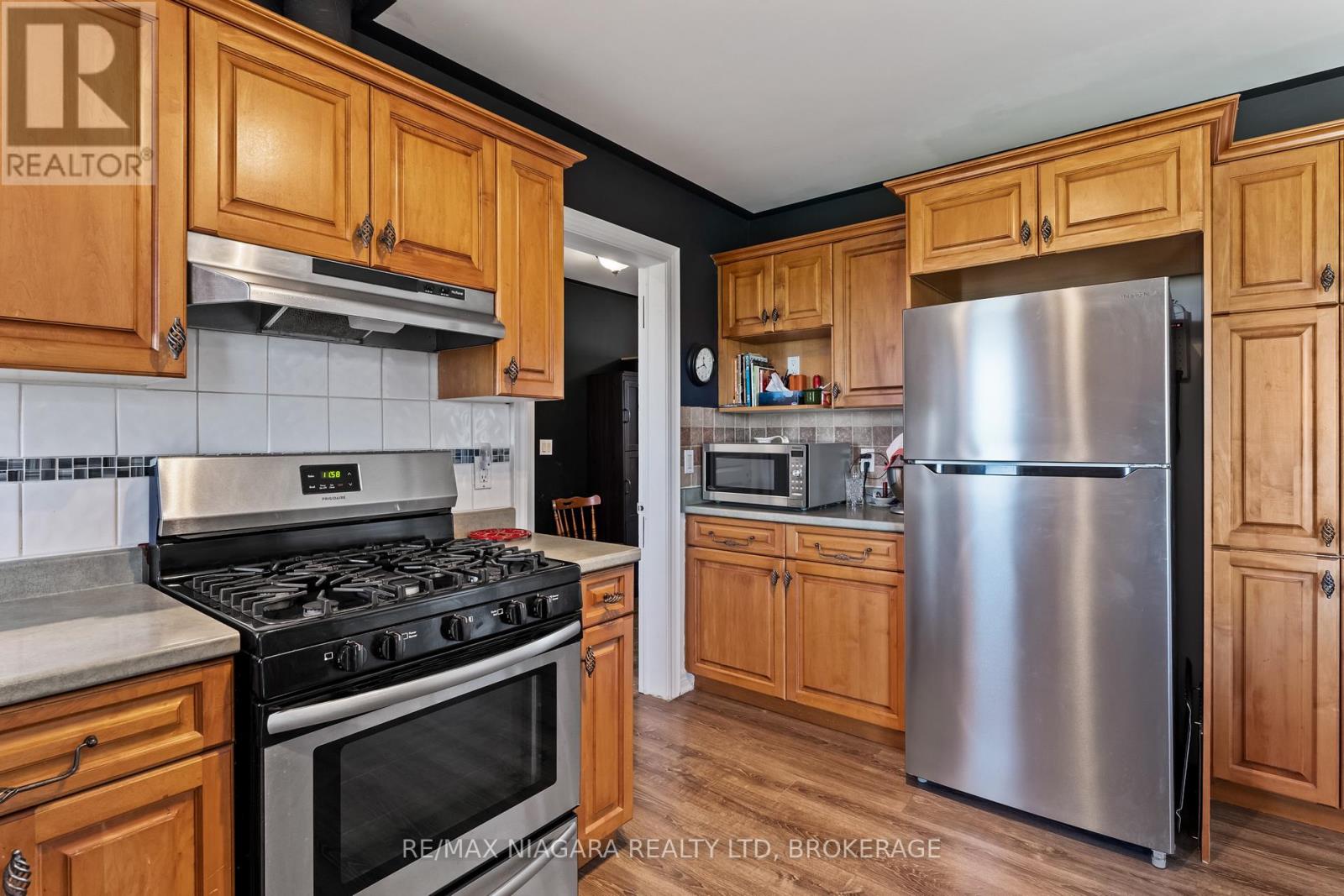 374 Niagara Stone Road, Niagara-On-The-Lake, Ontario  L0S 1J0 - Photo 16 - X12869264