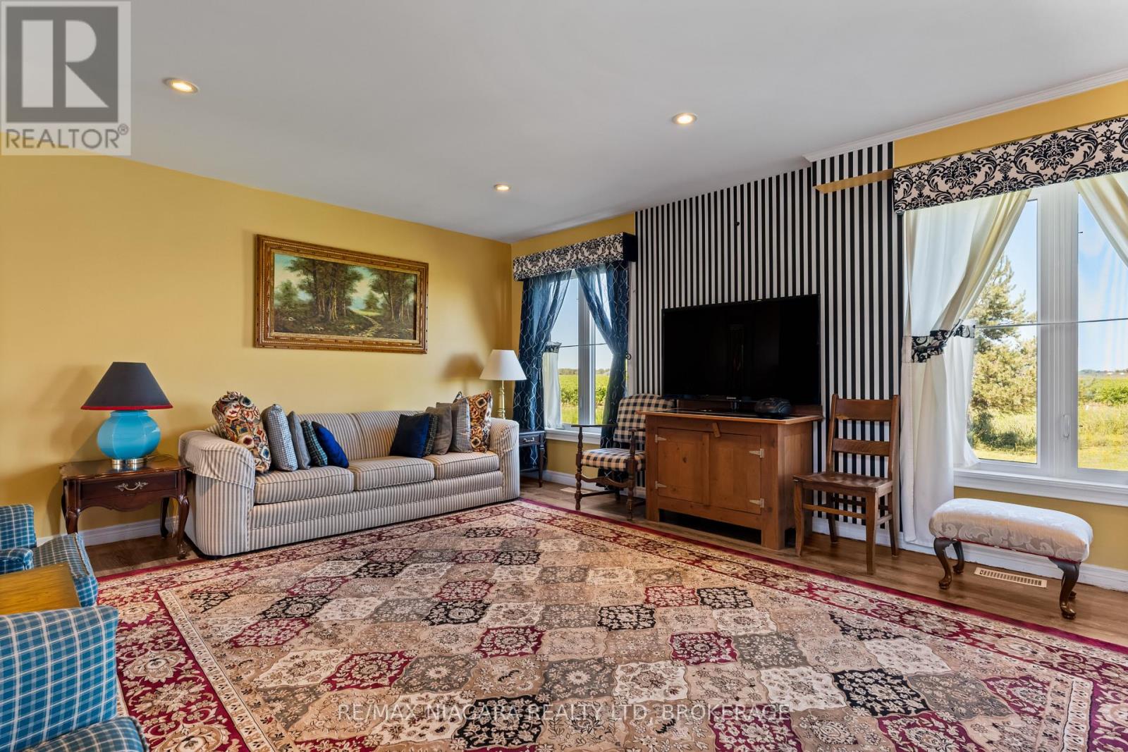 374 Niagara Stone Road, Niagara-On-The-Lake, Ontario  L0S 1J0 - Photo 9 - X12869264