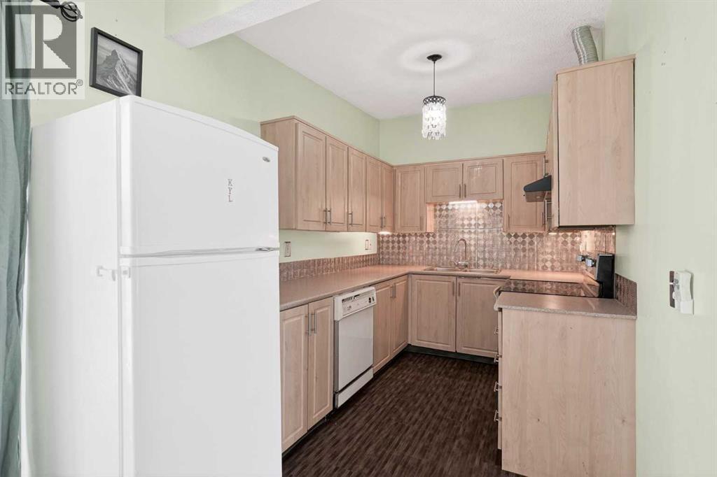 2240a 43 Street Se, Calgary, Alberta  T2B 1H5 - Photo 10 - A2290131