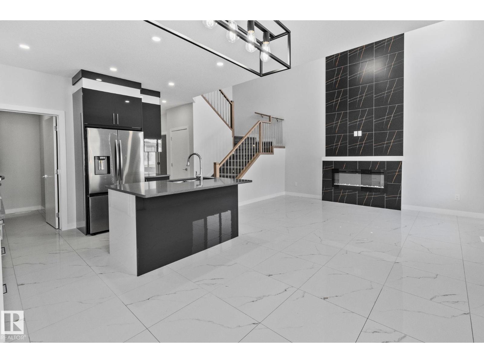 3524 41 Ave, Beaumont, Alberta  T4X 3H3 - Photo 2 - E4476750