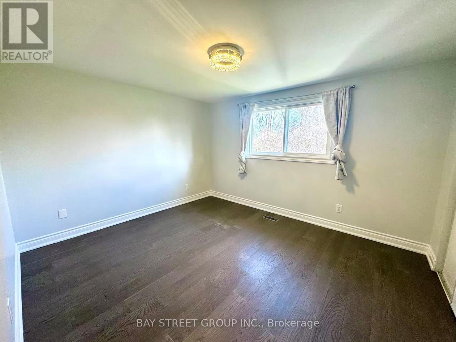 55 Taylor Road, Ajax, Ontario  L1S 2X5 - Photo 10 - E12869278