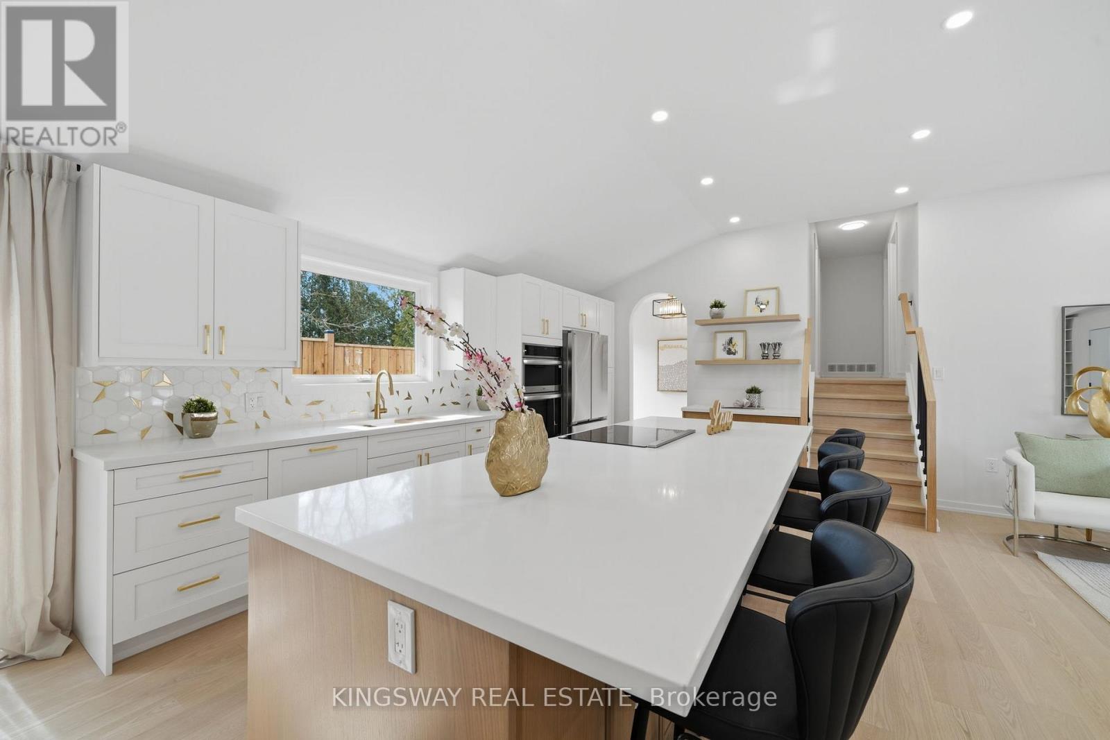 3 Reuben Street, Aurora, Ontario  L4G 2M1 - Photo 5 - N12869244