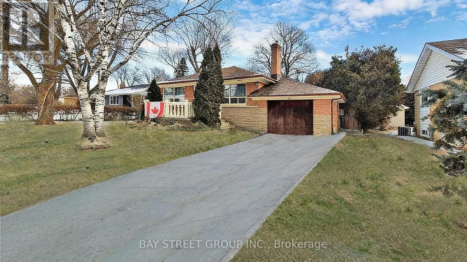 42 Rougecrest Drive, Markham, Ontario  L3P 3B6 - Photo 2 - N12869246