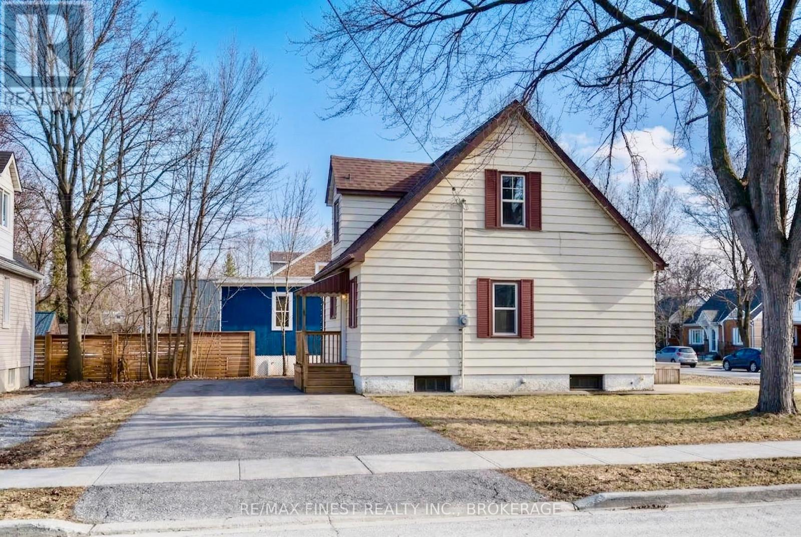 273 College Street, Kingston (Central City East), Ontario  K7L 4M1 - Photo 2 - X12833986