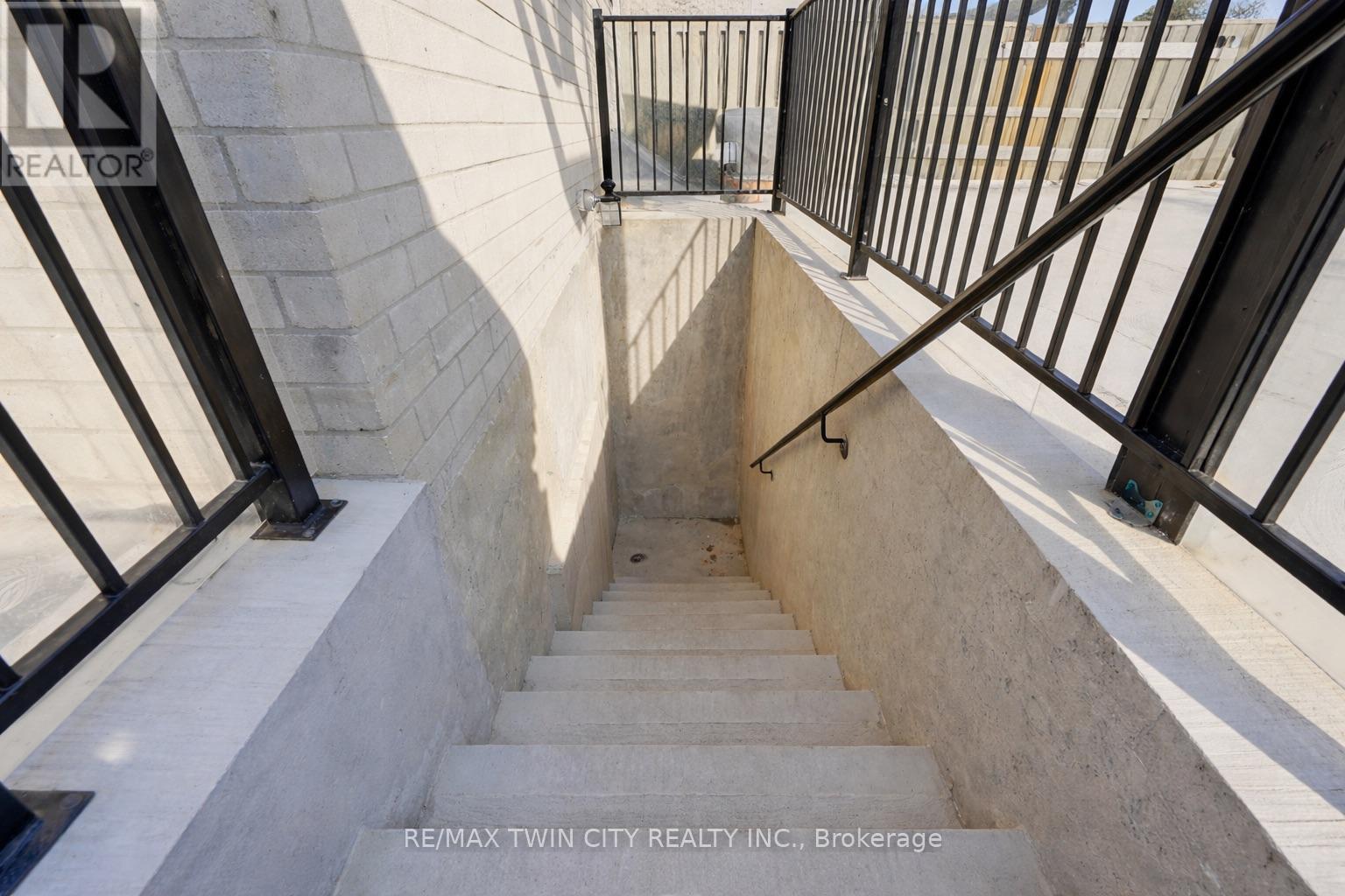 25 Seaborn Road, Brampton, Ontario  L6V 2B8 - Photo 21 - W12869262