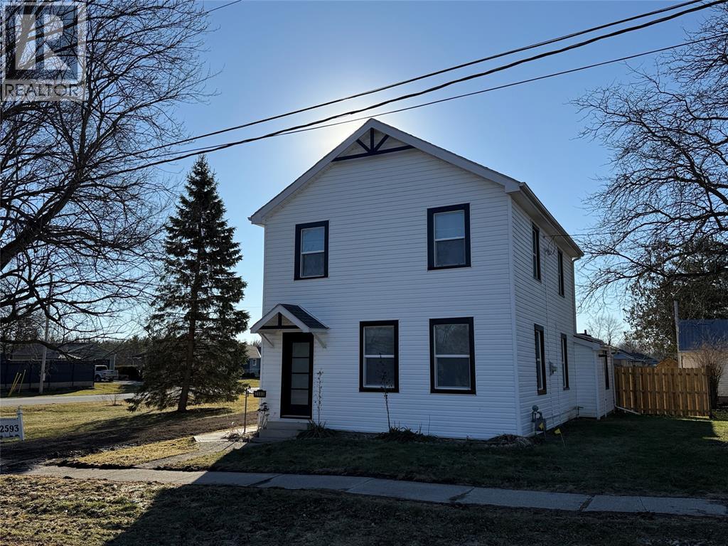 2593 DURYEE STREET, Oil Springs, Ontario