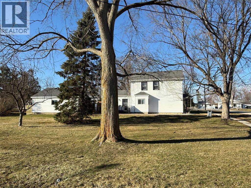 2593 Duryee Street, Oil Springs, Ontario  N0N 1P0 - Photo 25 - 26002513