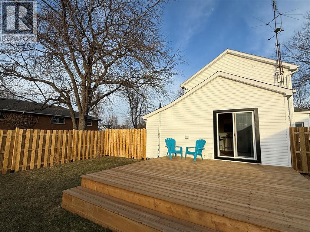 2593 Duryee Street, Oil Springs, Ontario  N0N 1P0 - Photo 23 - 26002513