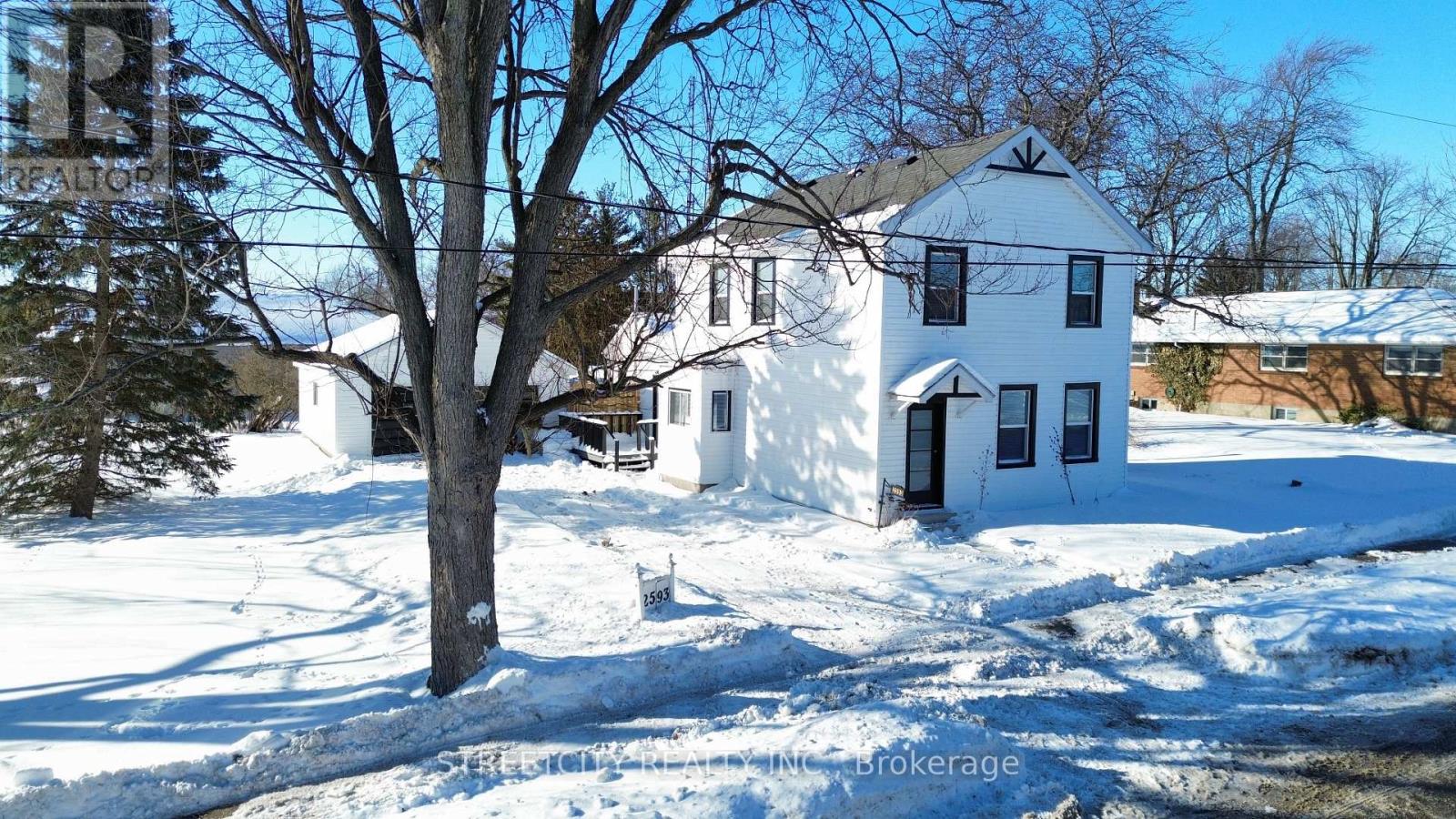 2593 DURYEE STREET, Oil Springs, Ontario