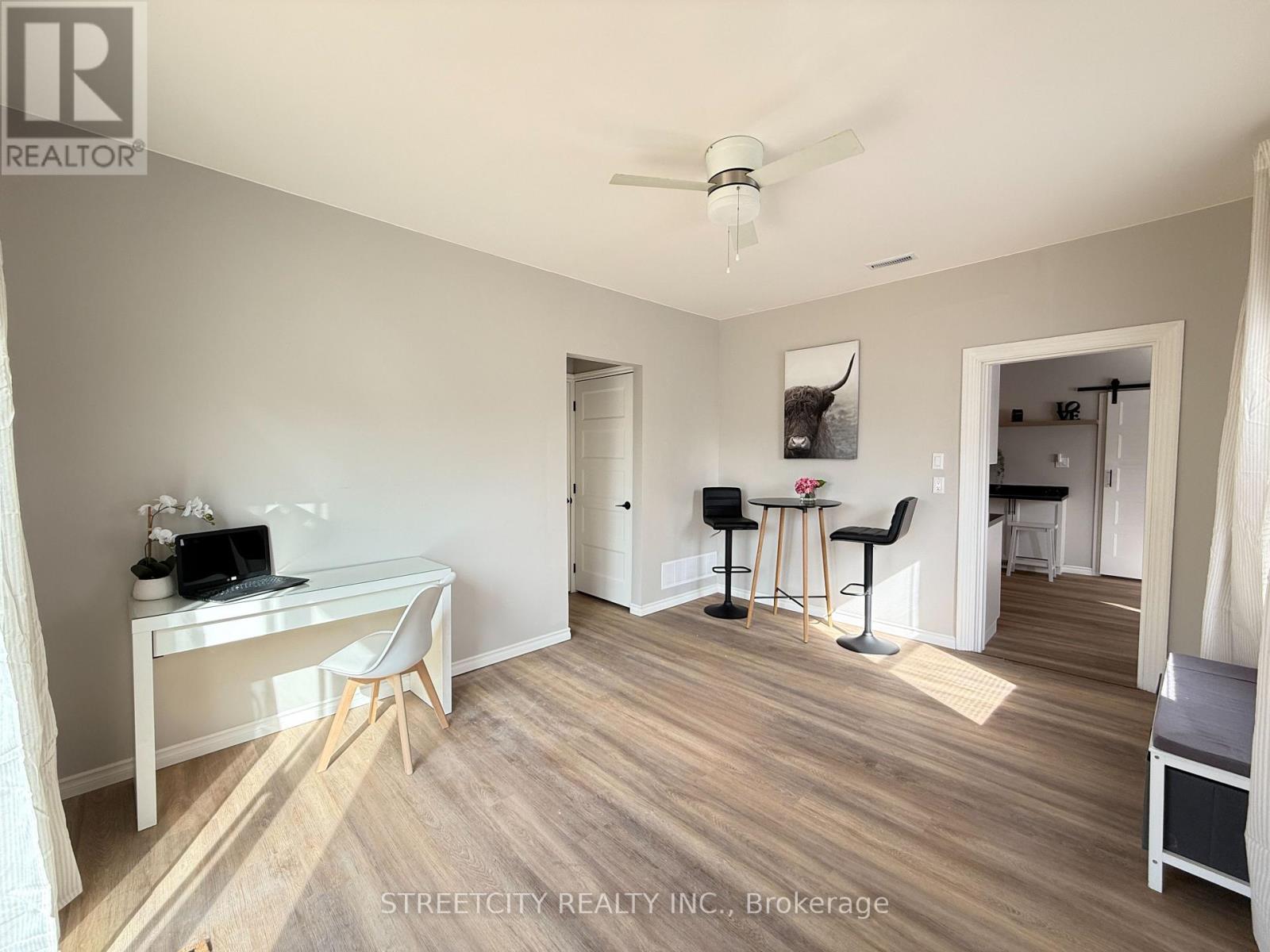 2593 Duryee Street, Oil Springs, Ontario  N0N 1P0 - Photo 10 - X12869356