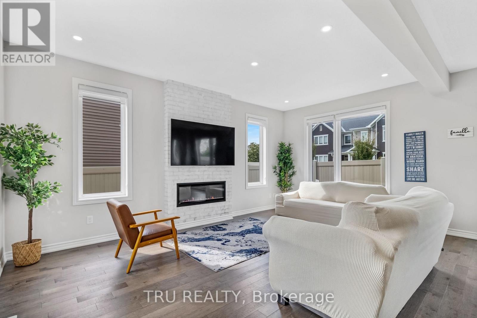 20 Coppermine Street, Ottawa, Ontario  K2J 6P6 - Photo 12 - X12869342