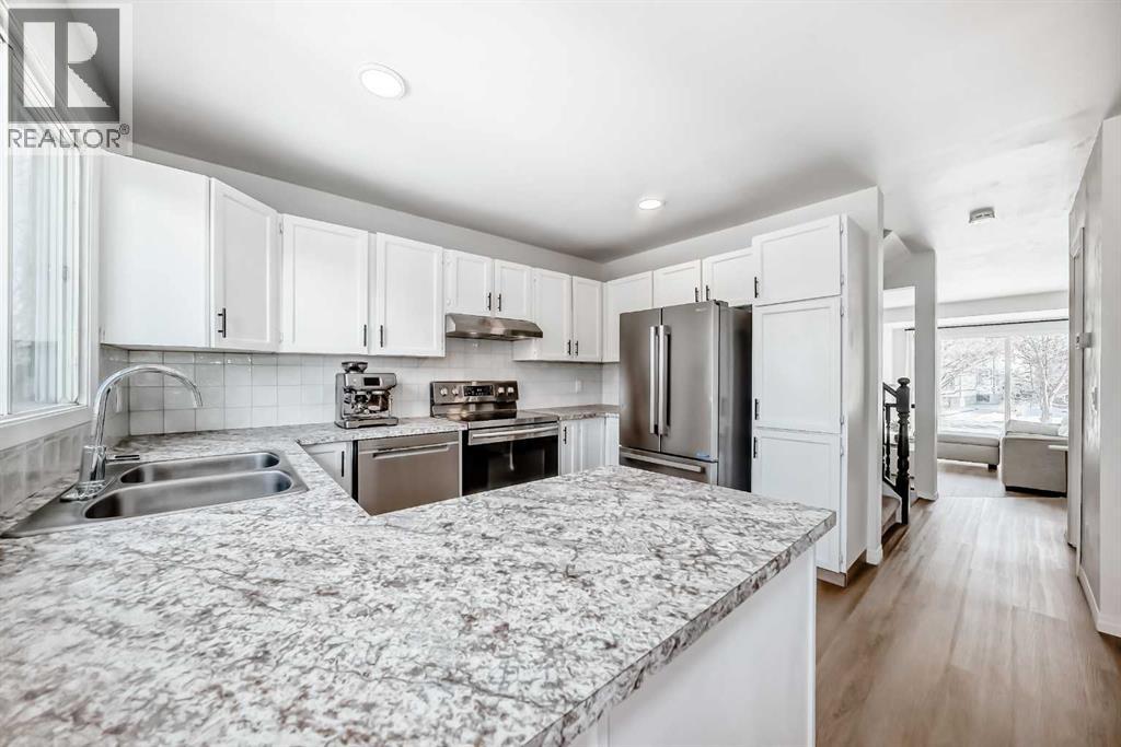 212 Cedarbrook Bay Sw, Calgary, Alberta  T2W 4R4 - Photo 6 - A2281430