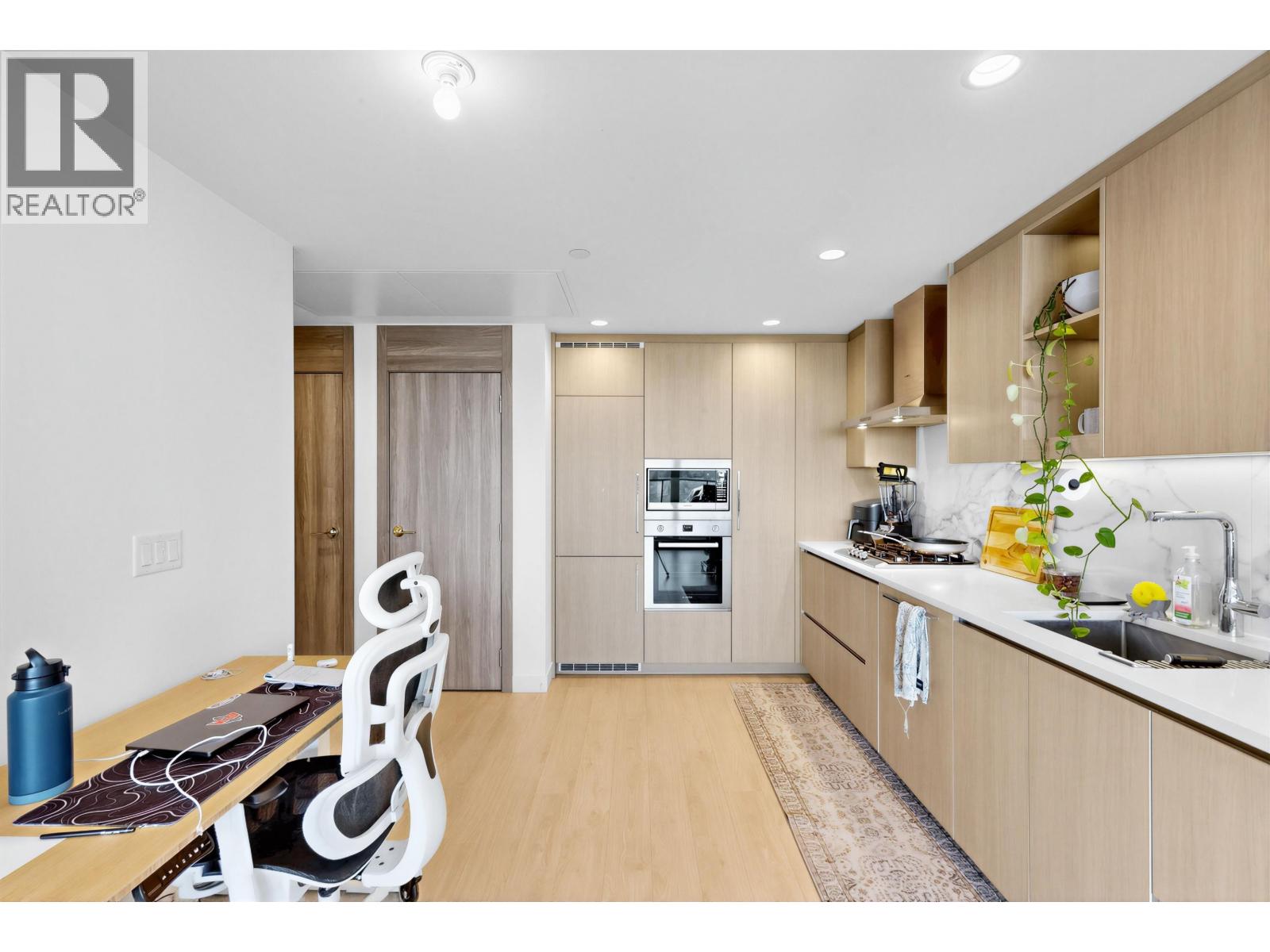 3301 4890 Lougheed Highway, Burnaby, British Columbia  V5C 0N2 - Photo 4 - R3098100