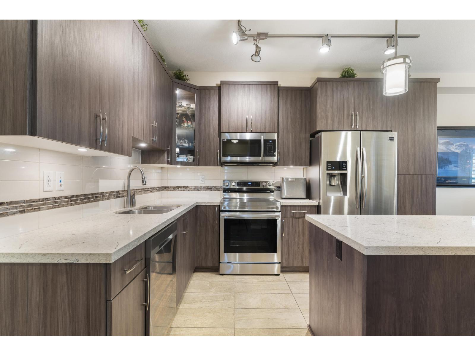 B422 20716 Willoughby Town Centre Drive, Langley, British Columbia  V2Y 3J8 - Photo 4 - R3098576