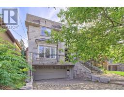 99 BANNOCKBURN AVENUE, Toronto, Ontario