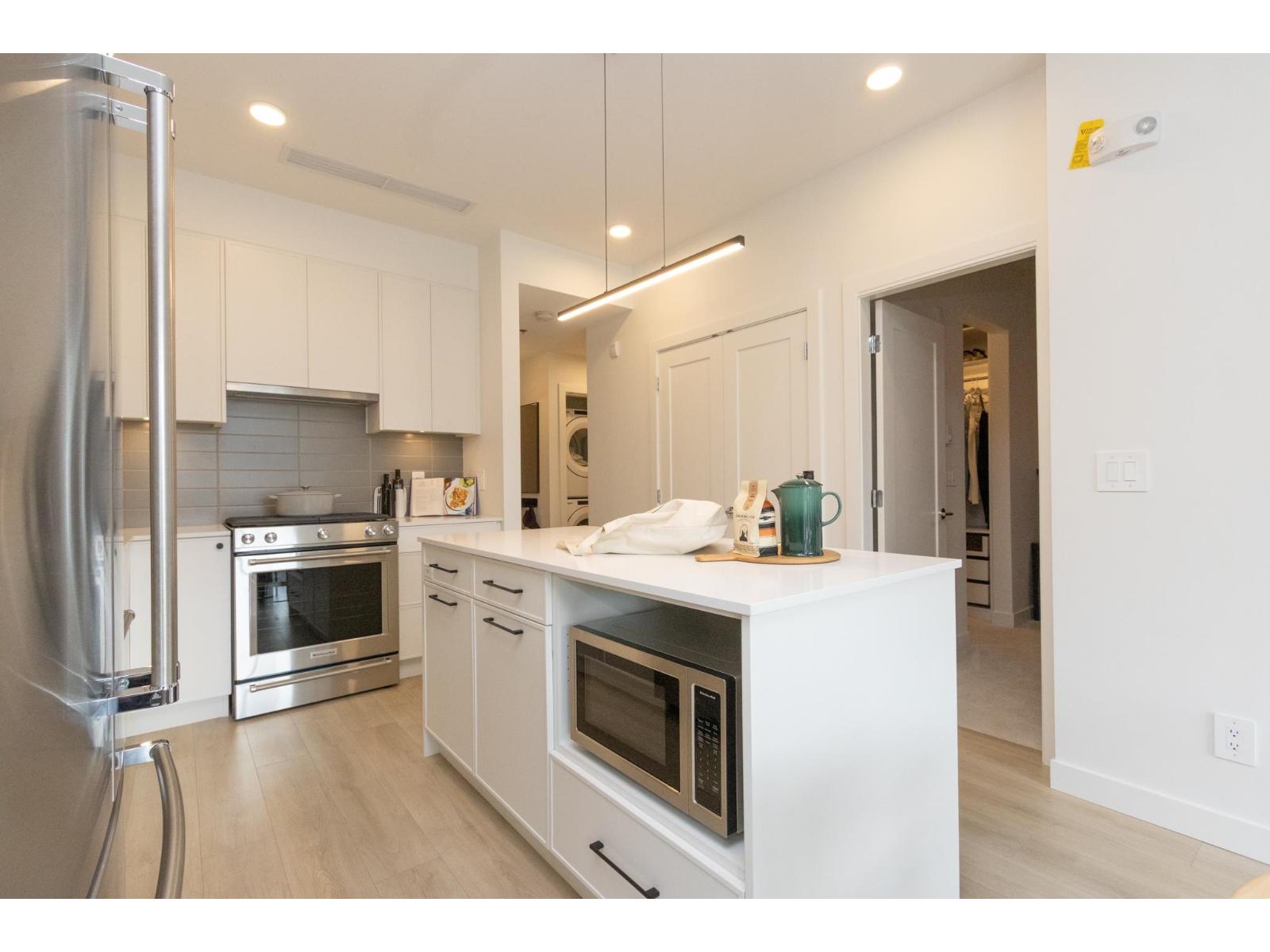 205 2771 Montrose Avenue, Abbotsford, British Columbia  V2S 3T5 - Photo 10 - R3098602