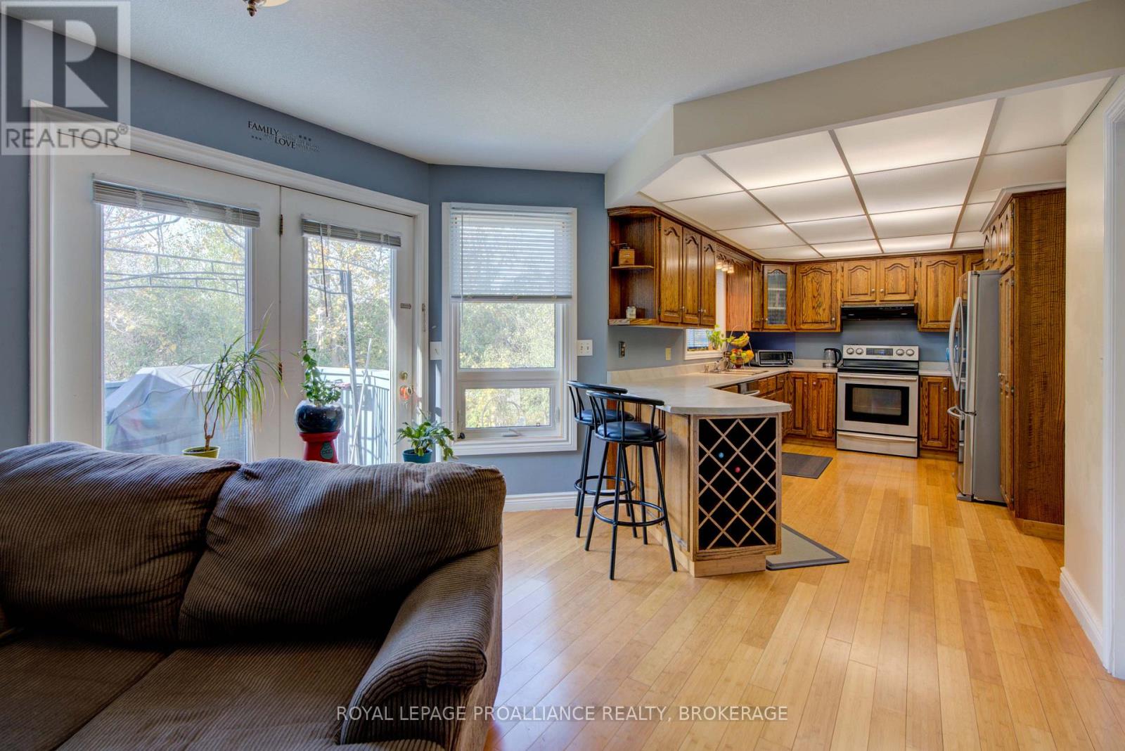 605 Fernmoor Drive, Kingston, Ontario  K7M 8K5 - Photo 8 - X12850970