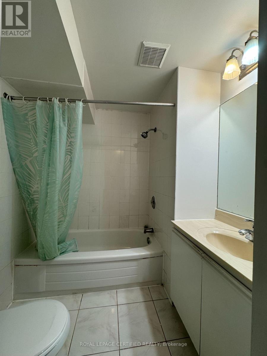 Unknown Address, ,     - Photo 10 - W12869336