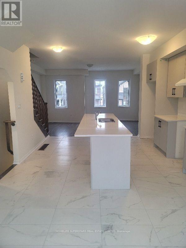 14 Baskett Street, Brantford, Ontario  N3T 5L5 - Photo 6 - X12869328