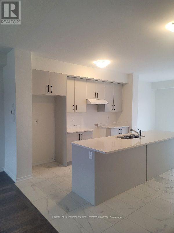 14 Baskett Street, Brantford, Ontario  N3T 5L5 - Photo 8 - X12869328