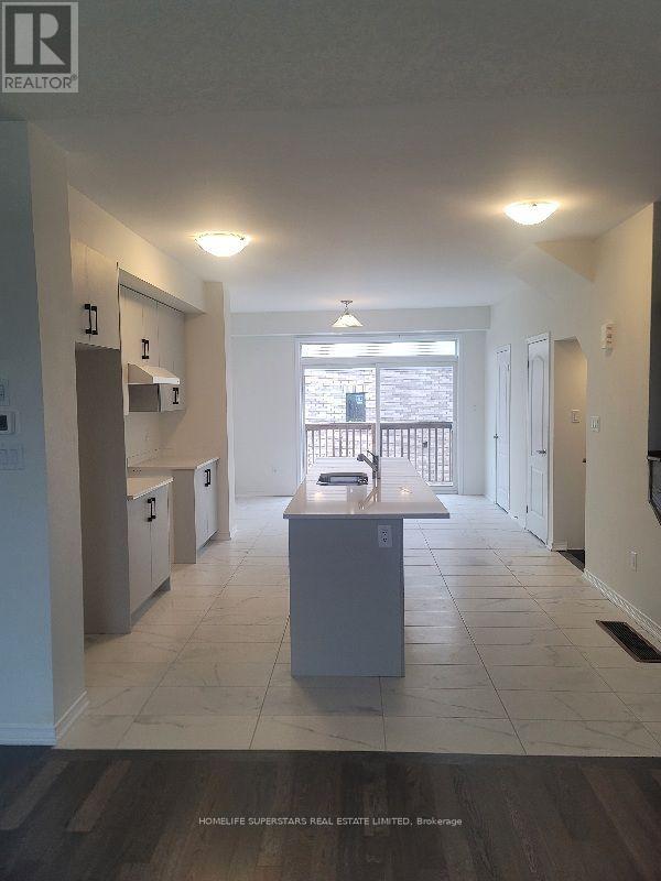 14 Baskett Street, Brantford, Ontario  N3T 5L5 - Photo 9 - X12869328