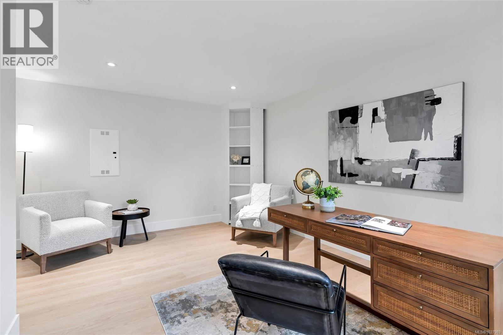 1750 Lyman Duff Lane, Victoria, British Columbia  V8S 5K3 - Photo 20 - 1027989