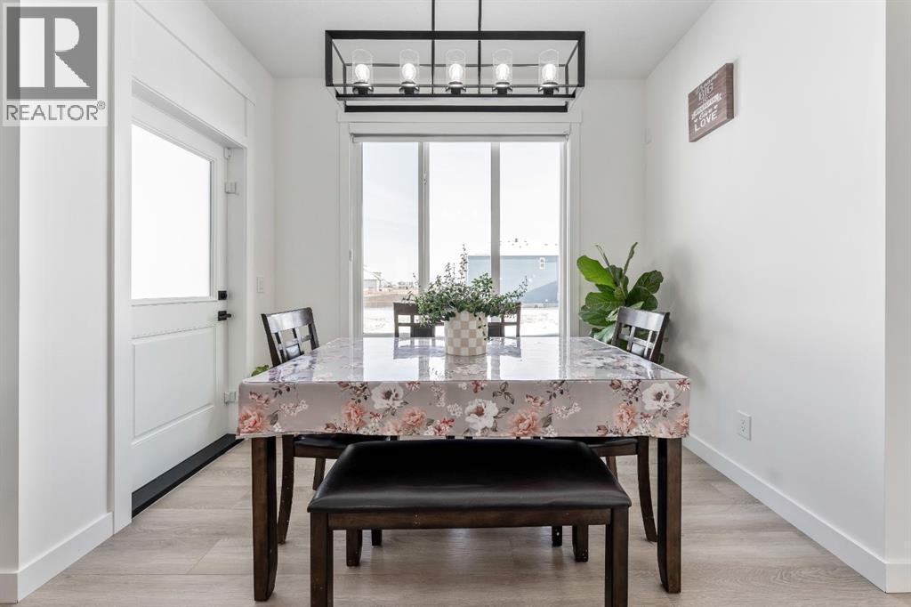 27 Bridges Drive, Langdon, Alberta  T0J 1X3 - Photo 13 - A2281647