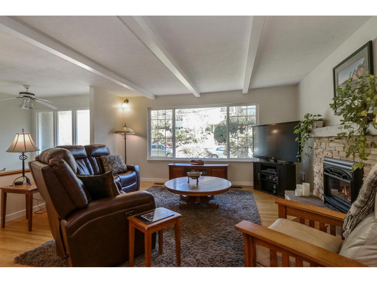 1857 126 Street, Surrey, British Columbia  V4A 3P4 - Photo 3 - R3098040