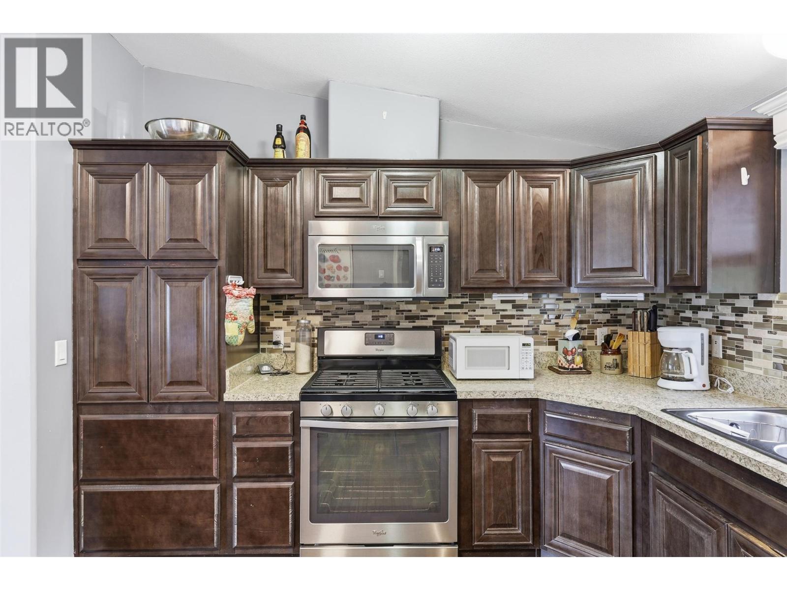 712 Shuswap Road E Unit# 9, Kamloops, British Columbia  V2H 0C8 - Photo 9 - 10371804