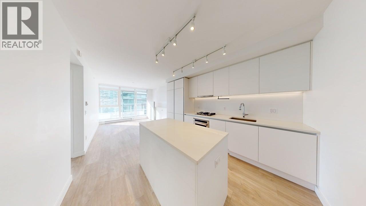 703 525 Foster Avenue, Coquitlam, British Columbia  V3J 0H6 - Photo 5 - R3098102