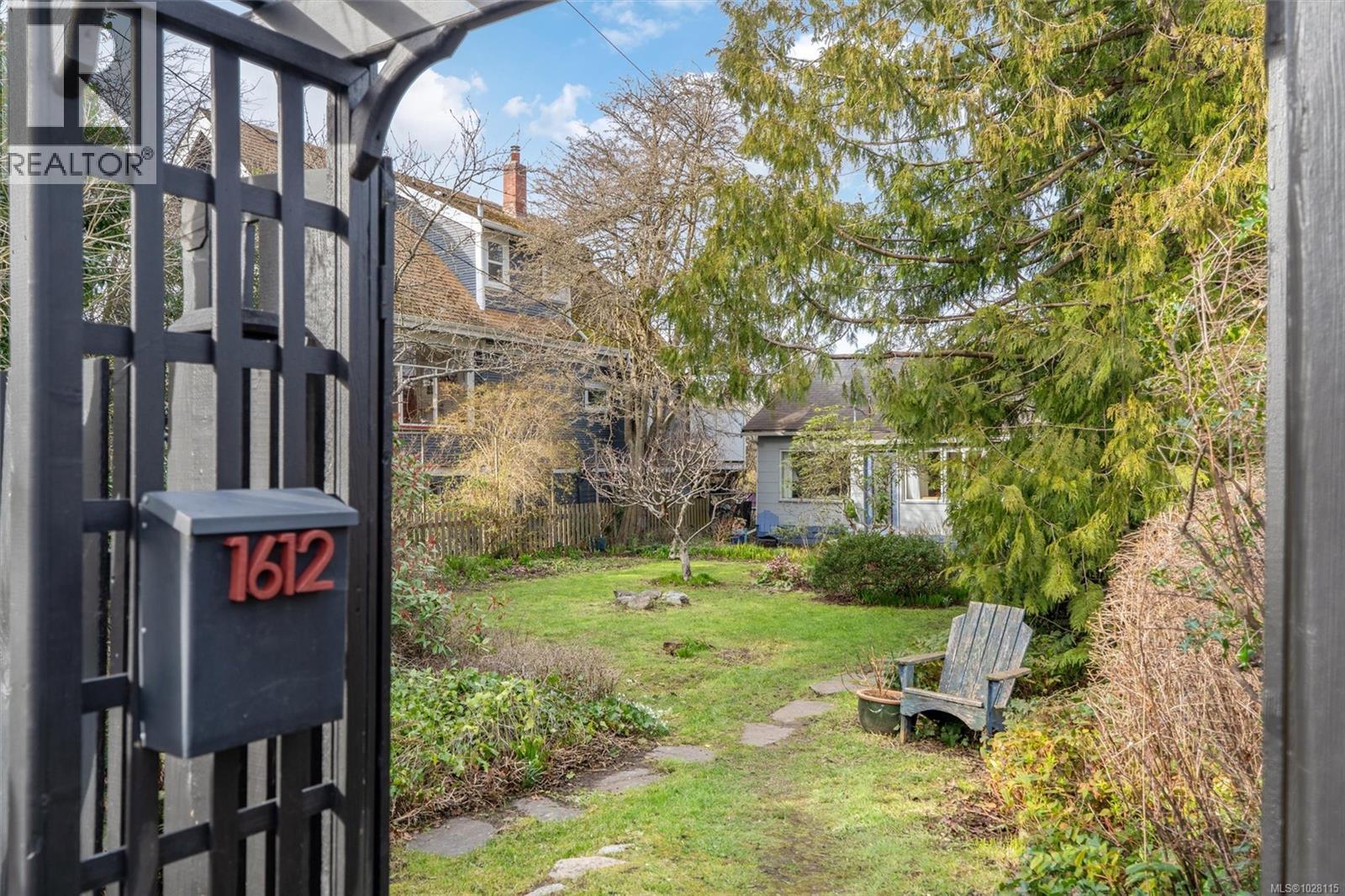 1612 Pembroke St, Victoria, British Columbia