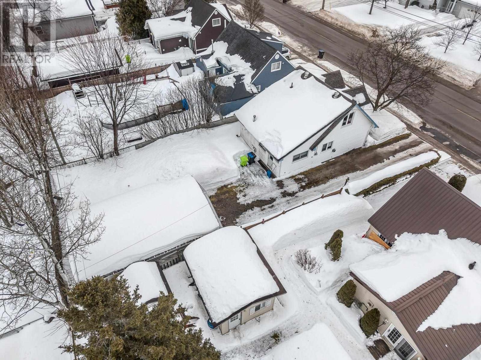 196 Macdonald Ave, Sault Ste. Marie, Ontario  P6B 1H5 - Photo 43 - SM260436