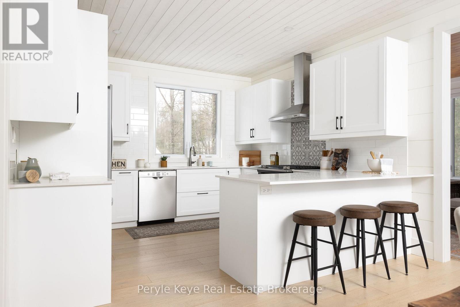 1079 Spence Lake Drive, Bracebridge, Ontario  P1L 0A1 - Photo 23 - X12869416