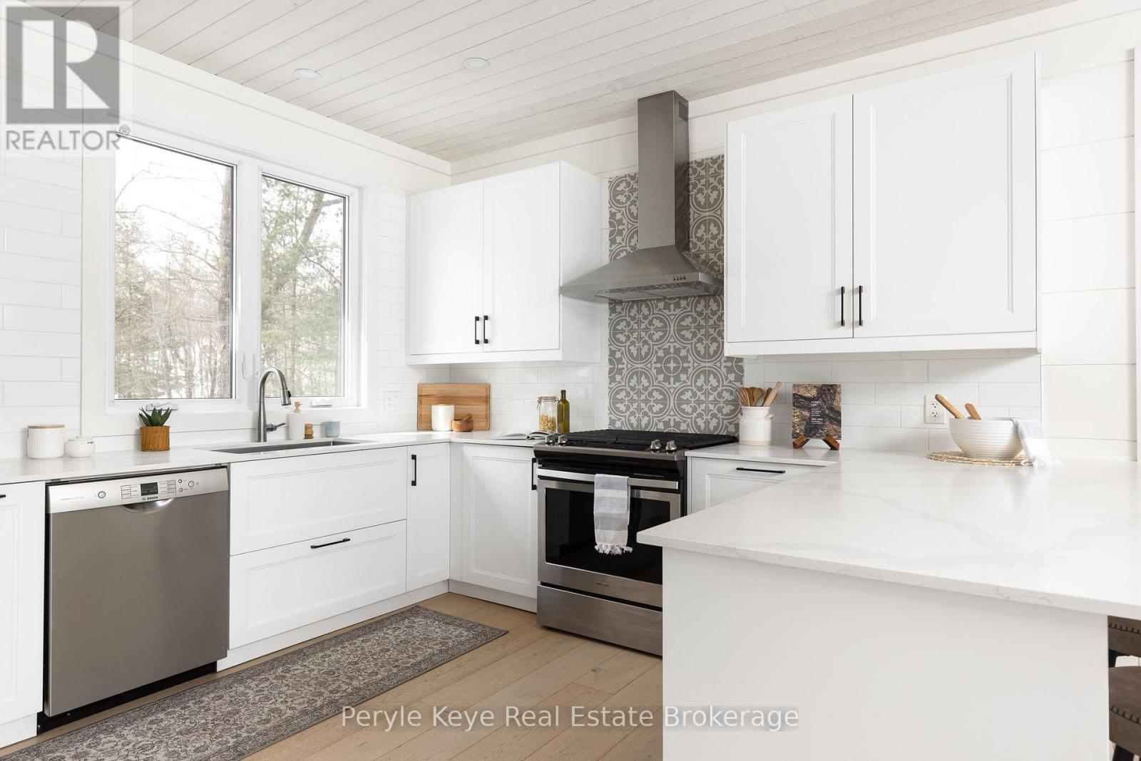 1079 Spence Lake Drive, Bracebridge, Ontario  P1L 0A1 - Photo 26 - X12869416