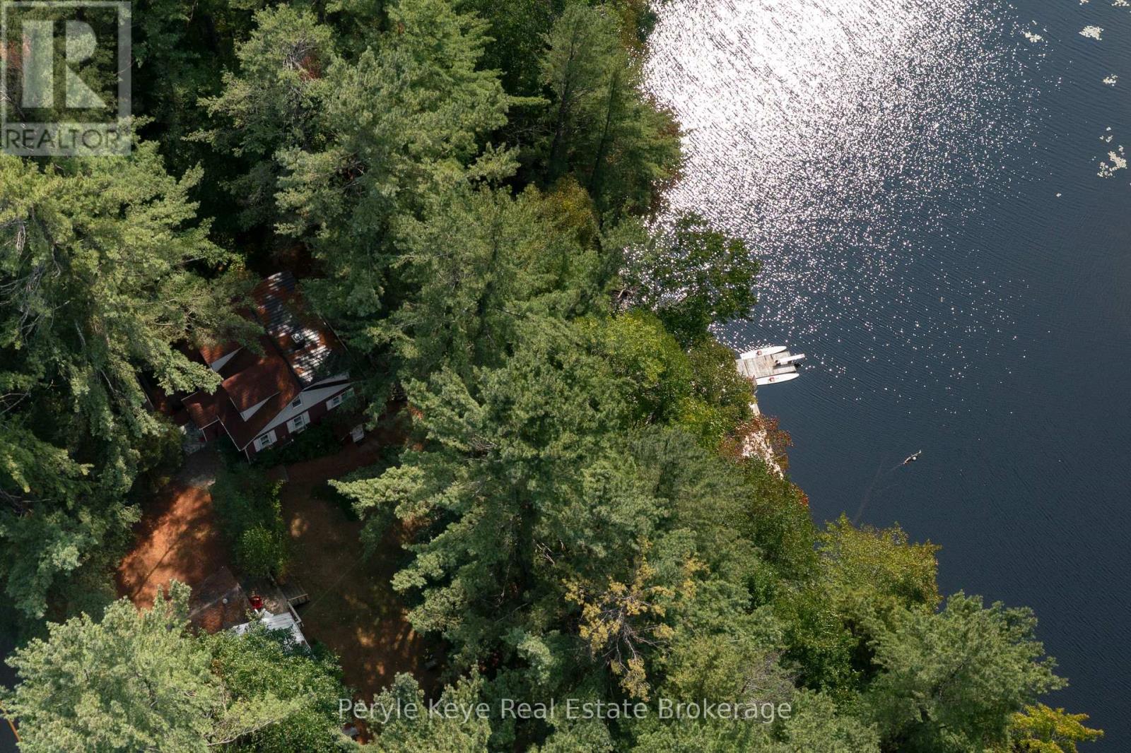 136 DEER LAKE ROAD, Huntsville, Ontario